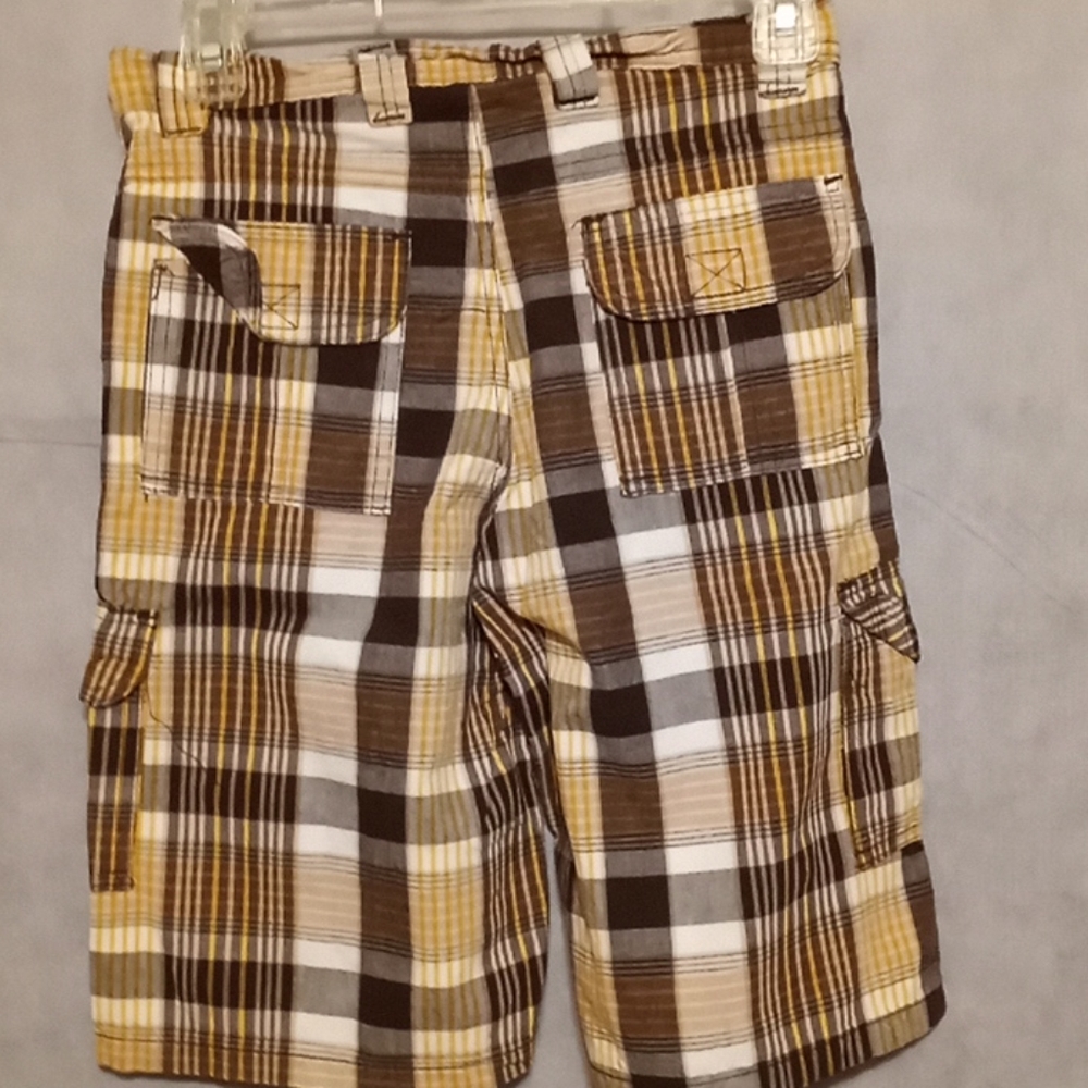 Shorts - Picture 4 of 4